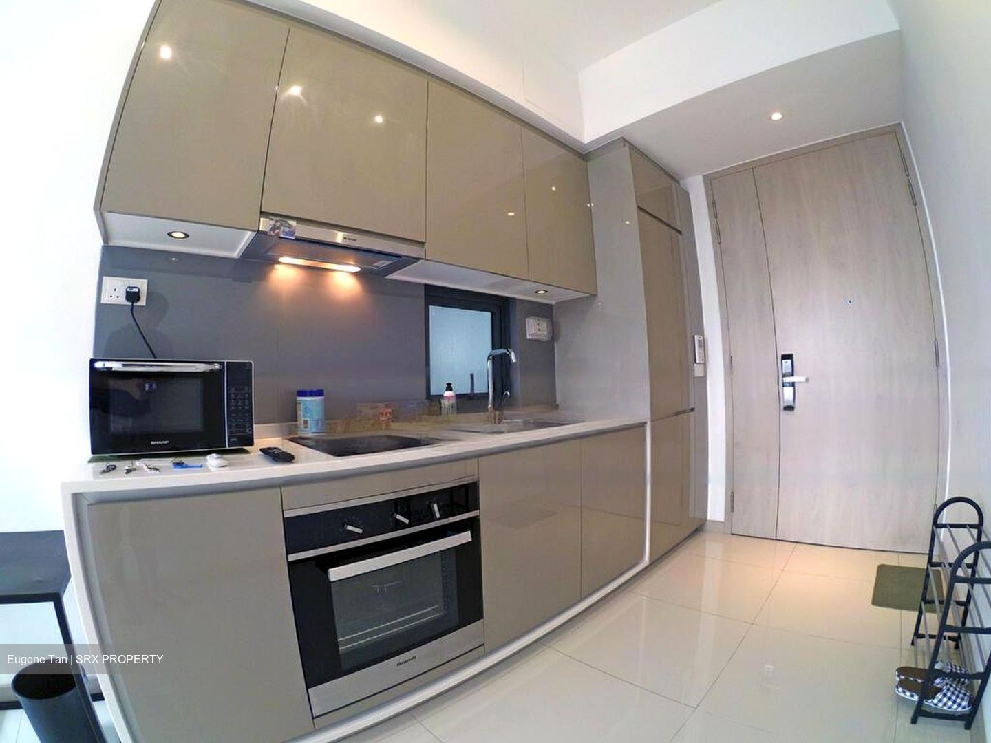 J Gateway (D22), Condominium #477574261